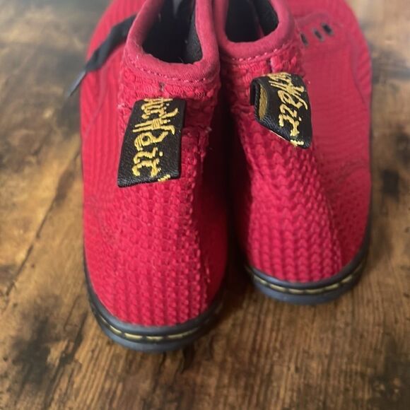 Rare Dr. Martens Womens Shoreditch Waffle Cotton Dark
Red Boot size 8 - Picture 6 of 8